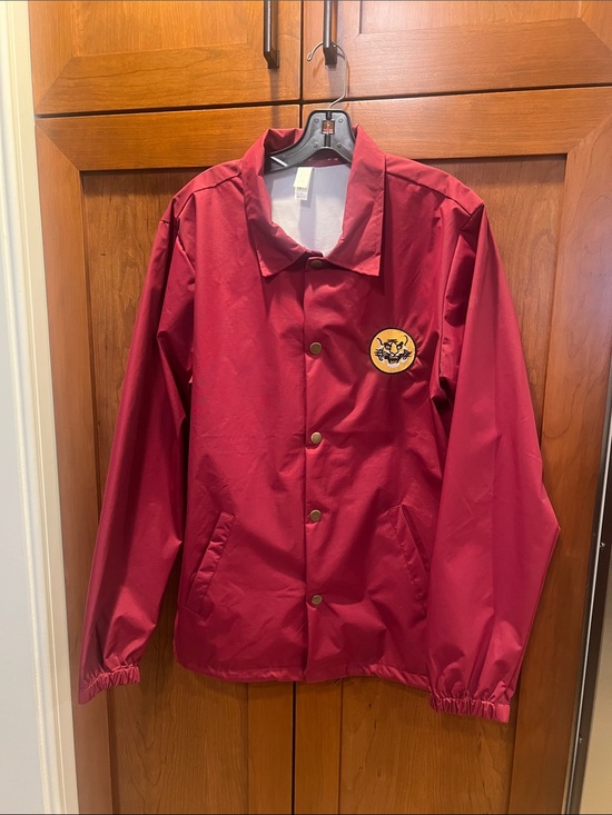 Gildan Other - Burgundy Skateboarding Windbreaker Jacket with Tiger Yellow Patch NEW